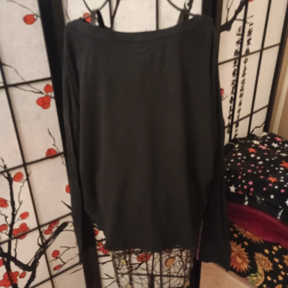 PINK Victoria's Secret Black Graphic Top XL - Picture 3 of 5